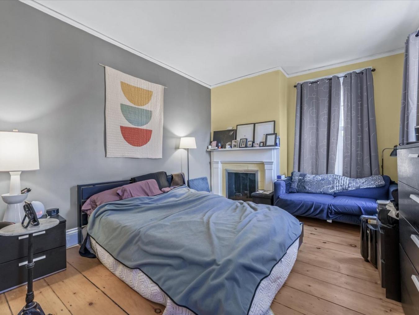 Douglaston, New York, 11363, United States, 6 Bedrooms Bedrooms, ,2 BathroomsBathrooms,Residential,For Sale,2003725