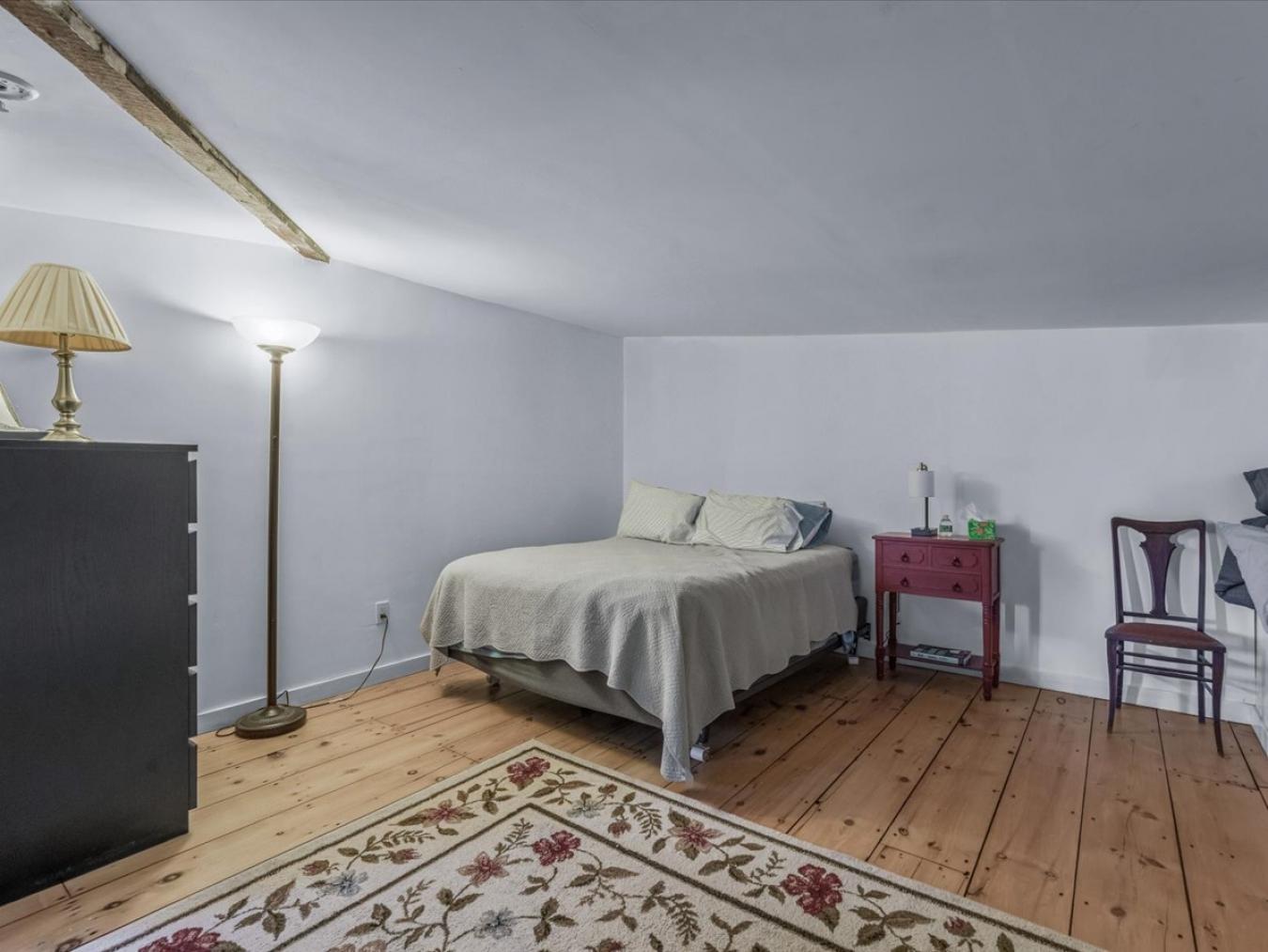 Douglaston, New York, 11363, United States, 6 Bedrooms Bedrooms, ,2 BathroomsBathrooms,Residential,For Sale,2003725