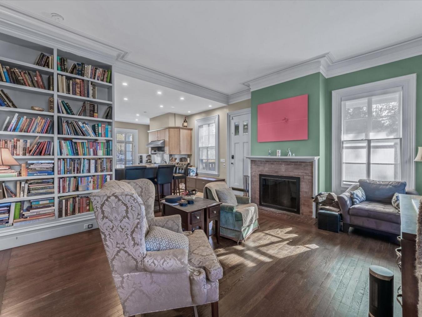 Douglaston, New York, 11363, United States, 6 Bedrooms Bedrooms, ,2 BathroomsBathrooms,Residential,For Sale,2003725