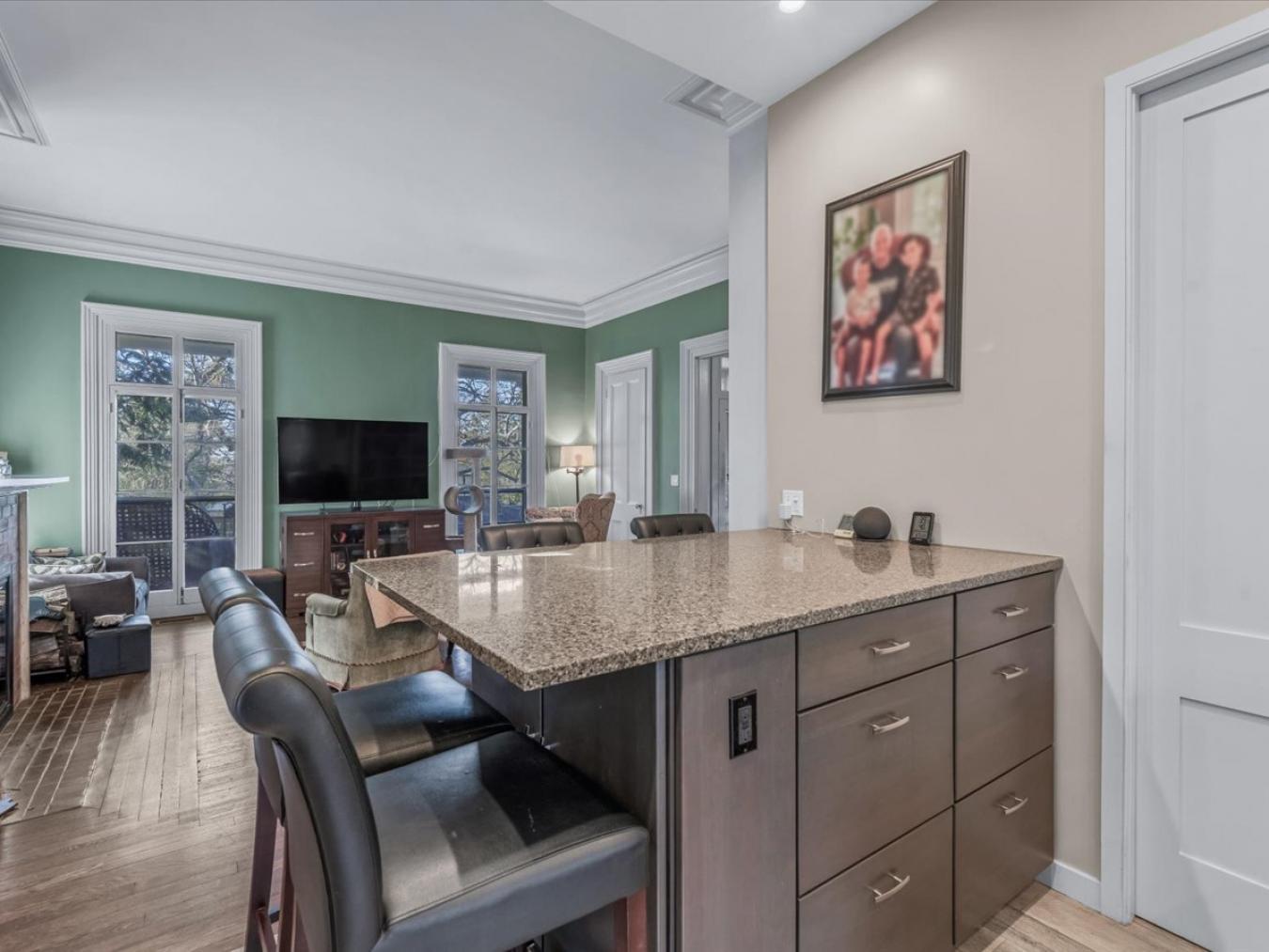 Douglaston, New York, 11363, United States, 6 Bedrooms Bedrooms, ,2 BathroomsBathrooms,Residential,For Sale,2003725