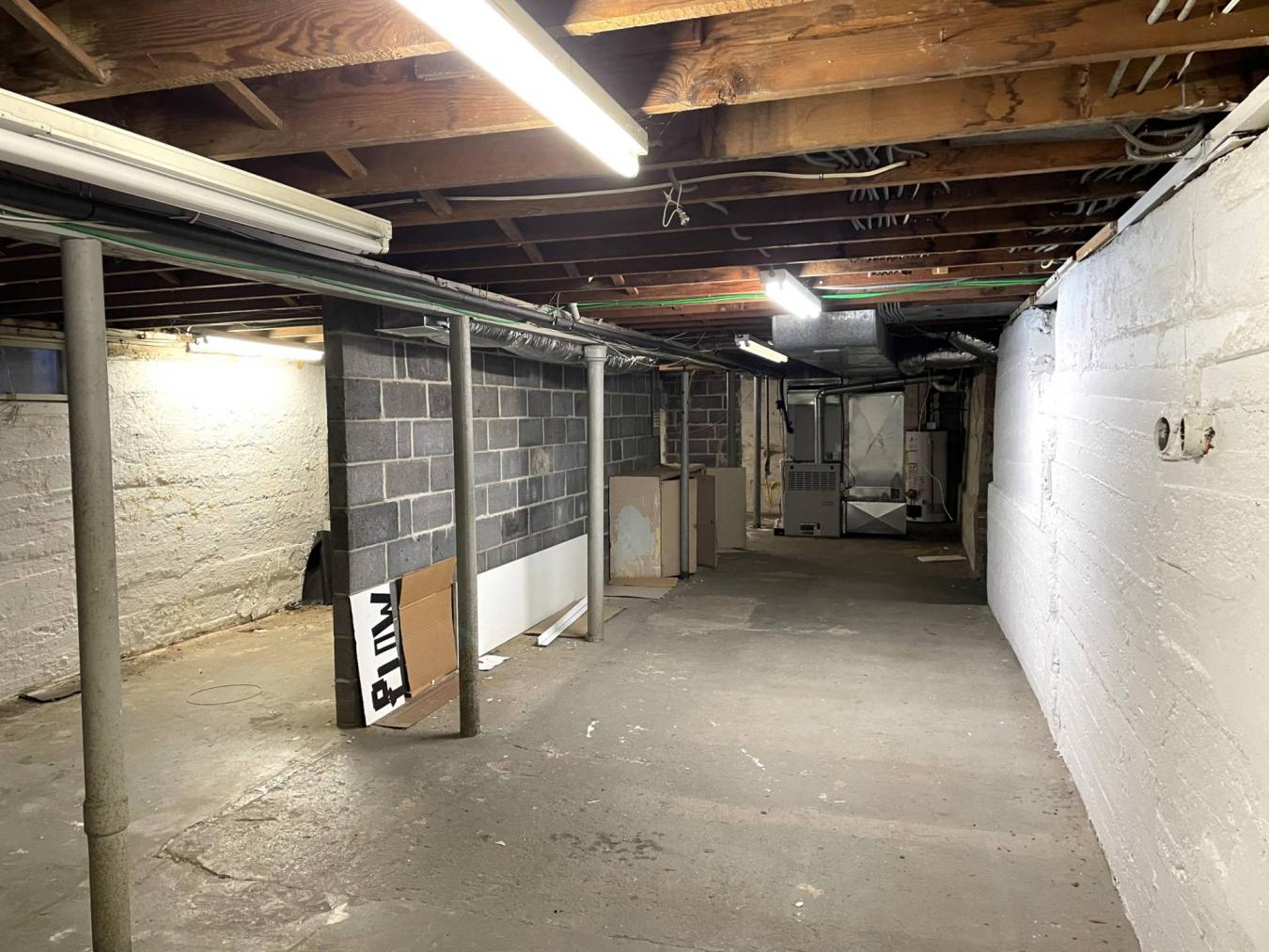 Village of Southampton, New York, 11968, United States, ,2 BathroomsBathrooms,Residential,For Sale,2003721