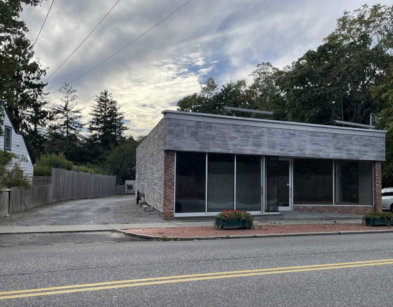 Village of Southampton, New York, 11968, United States, ,2 BathroomsBathrooms,Residential,For Sale,2003721