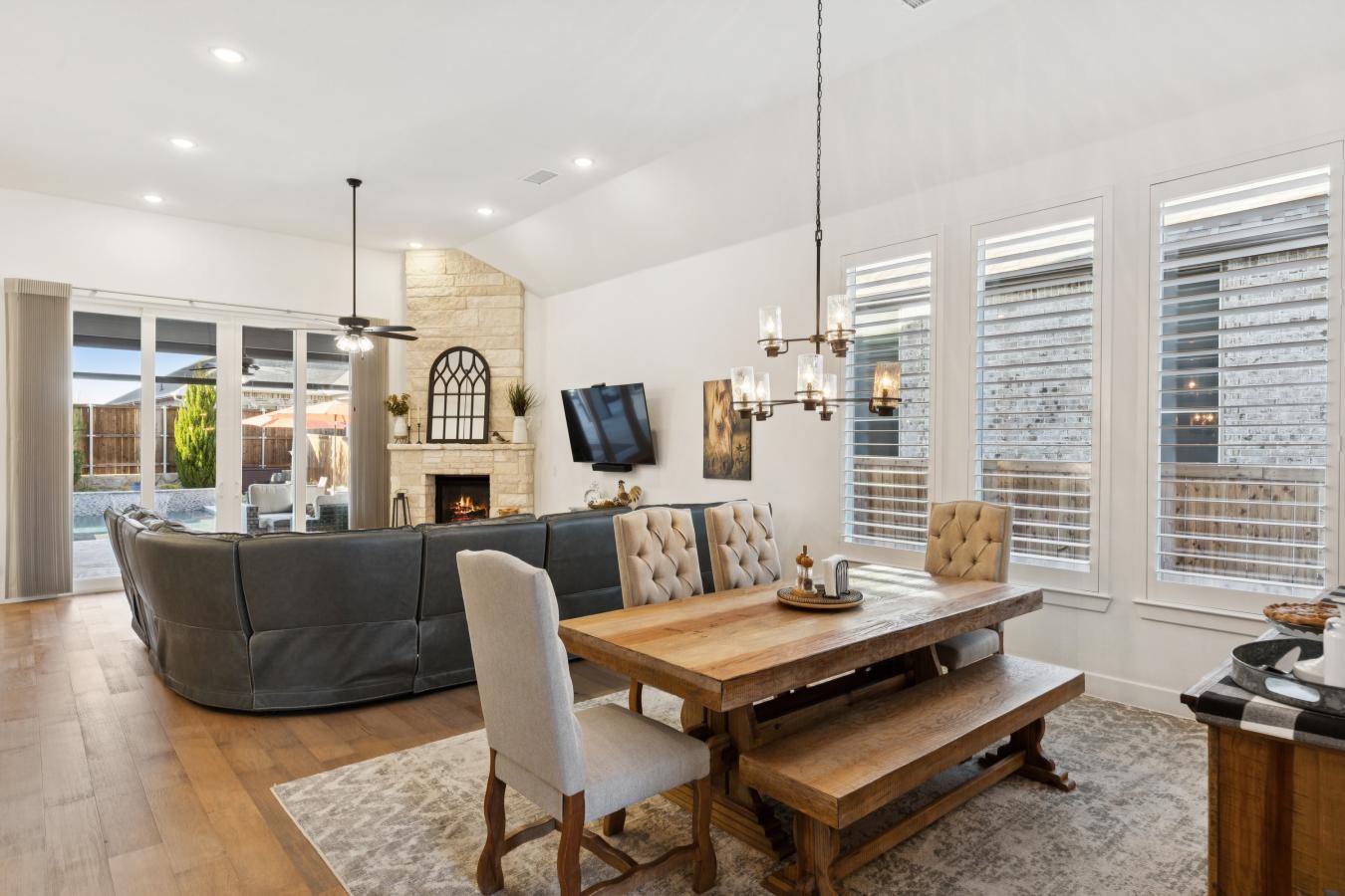 Aubrey, Denton, 76227, United States, 4 Bedrooms Bedrooms, ,3 BathroomsBathrooms,Residential,For Sale,2003718