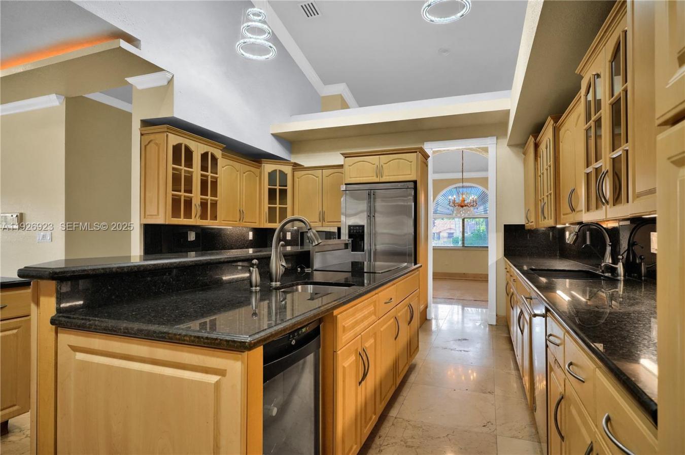 Miami, Miami-Dade County, 33175, United States, 8 Bedrooms Bedrooms, ,7 BathroomsBathrooms,Residential,For Sale,2003716