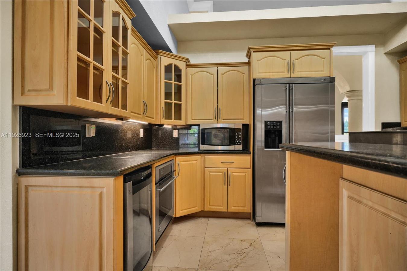 Miami, Miami-Dade County, 33175, United States, 8 Bedrooms Bedrooms, ,7 BathroomsBathrooms,Residential,For Sale,2003716