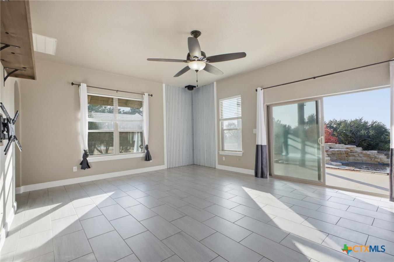 Spring Branch, Comal, 78070, United States, 4 Bedrooms Bedrooms, ,3 BathroomsBathrooms,Residential,For Sale,2003715