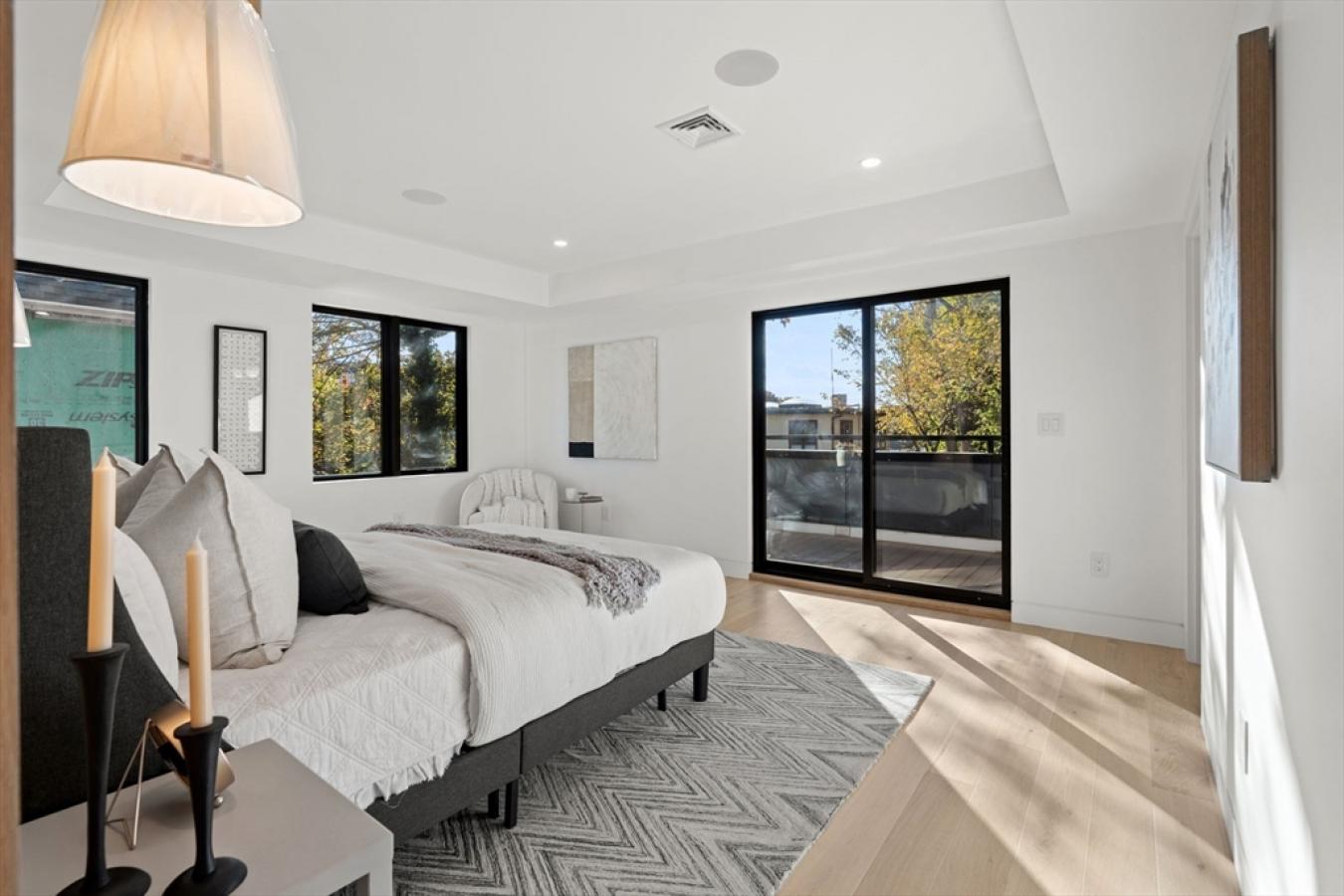 Cambridge, Middlesex, 02140, United States, ,Residential,For Sale,2003714