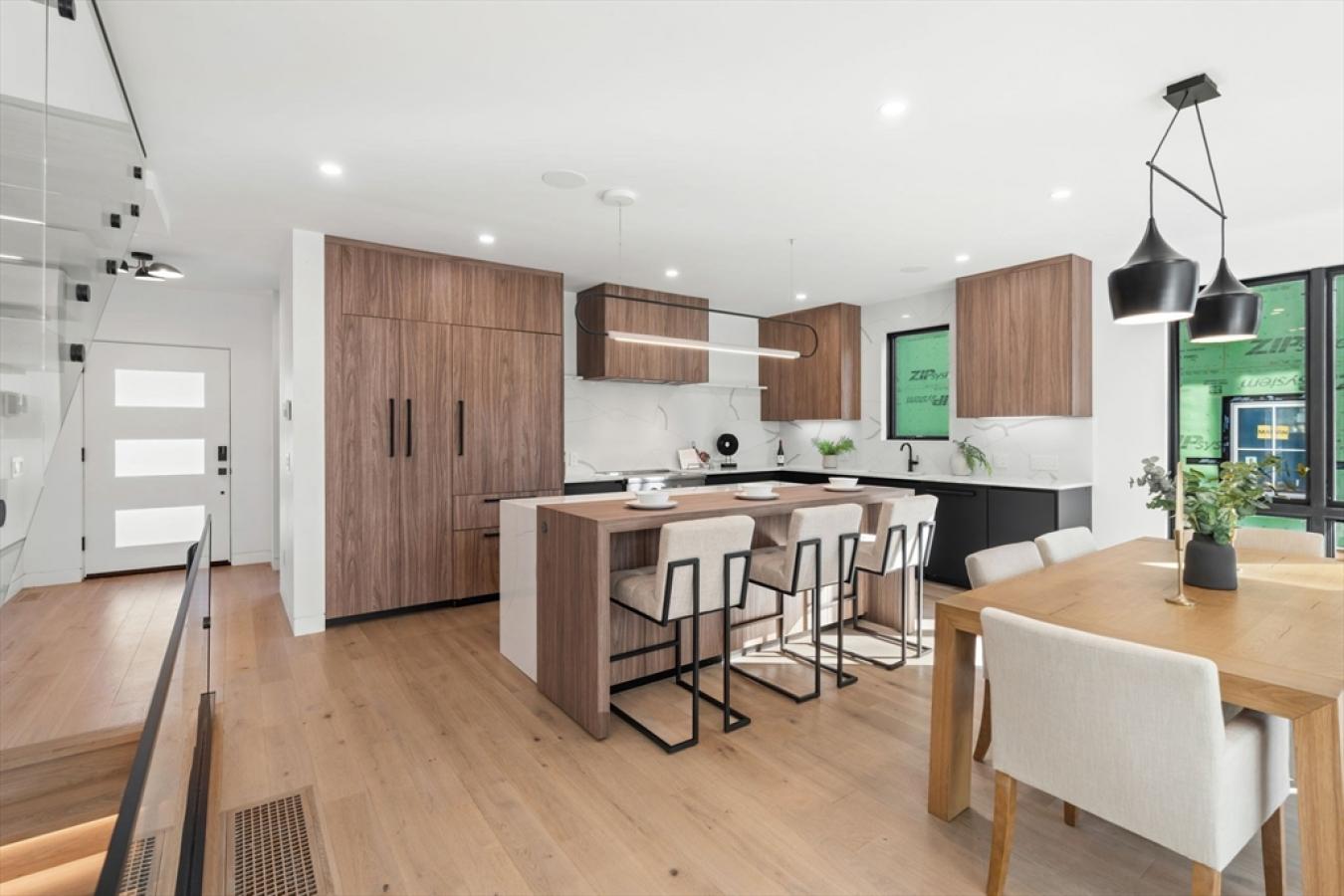 Cambridge, Middlesex, 02140, United States, ,Residential,For Sale,2003714