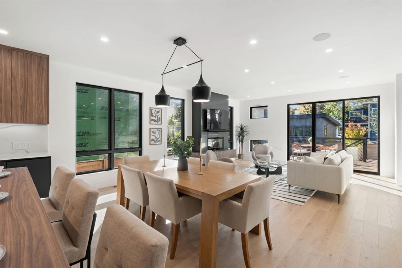 Cambridge, Middlesex, 02140, United States, ,Residential,For Sale,2003714