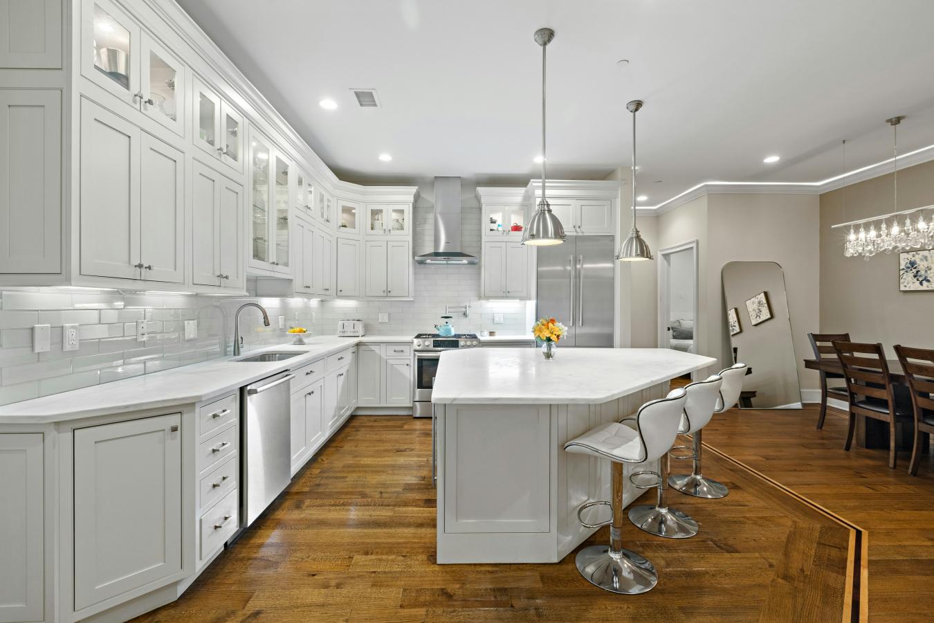 Jersey City Downtown, New Jersey, 07302, United States, 3 Bedrooms Bedrooms, ,2 BathroomsBathrooms,Residential,For Sale,2003706