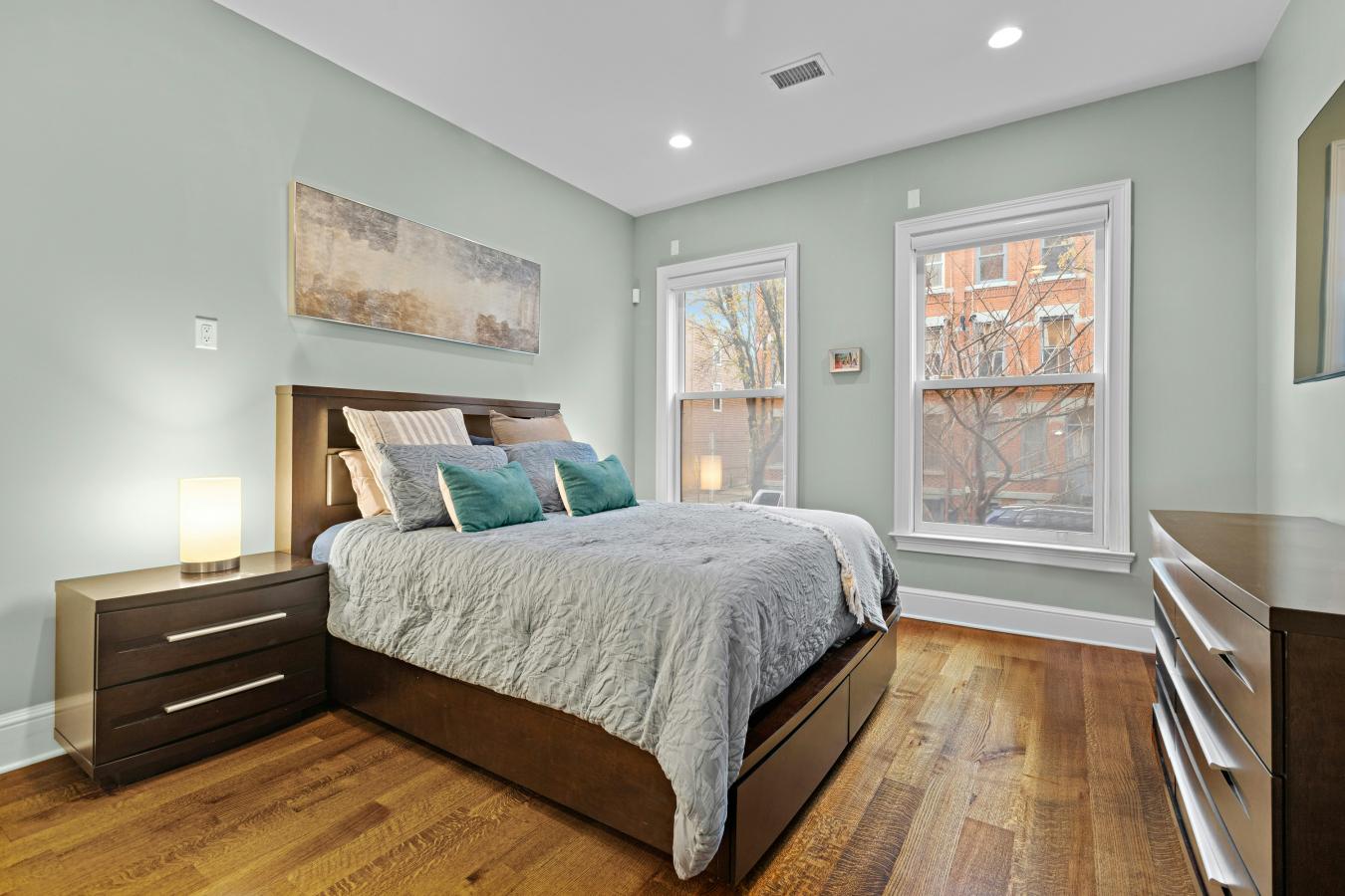 Jersey City Downtown, New Jersey, 07302, United States, 3 Bedrooms Bedrooms, ,2 BathroomsBathrooms,Residential,For Sale,2003706