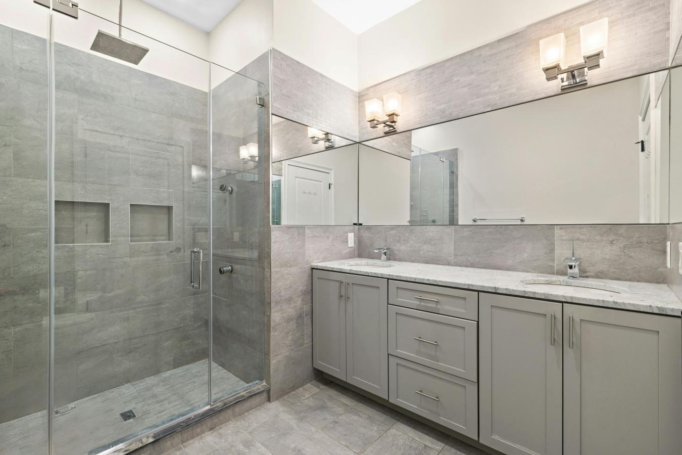 Jersey City Downtown, New Jersey, 07302, United States, 3 Bedrooms Bedrooms, ,2 BathroomsBathrooms,Residential,For Sale,2003706