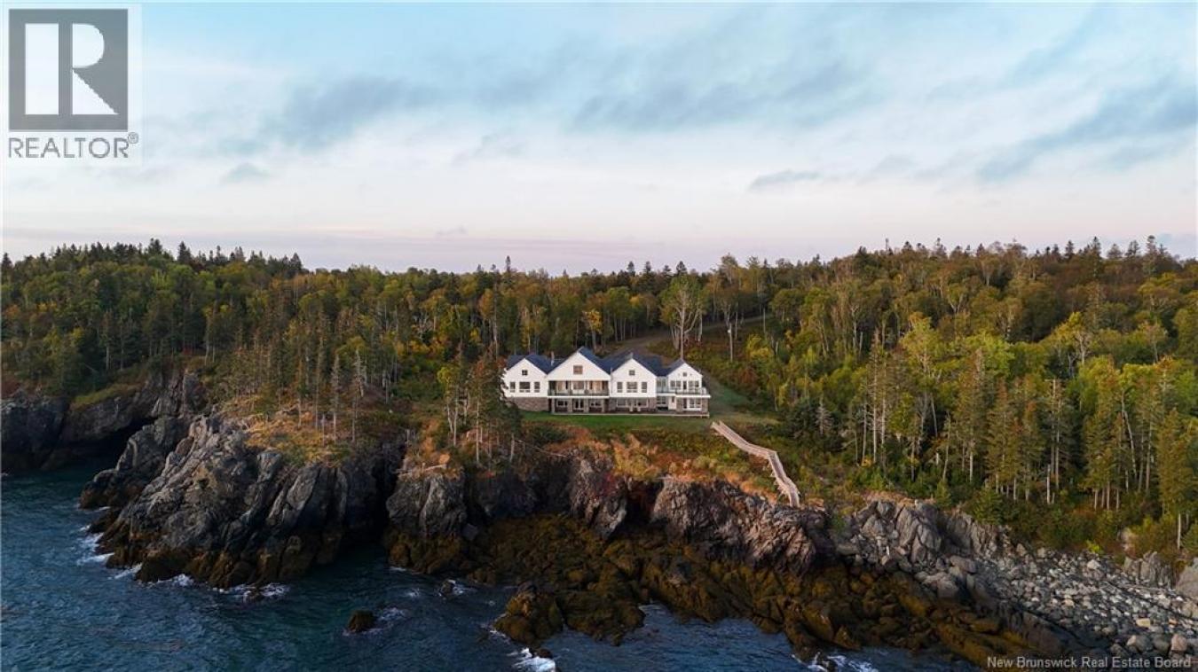 Campobello, Campobello Island, E5E1X5, Canada, 5 Bedrooms Bedrooms, ,5 BathroomsBathrooms,Residential,For Sale,2003704