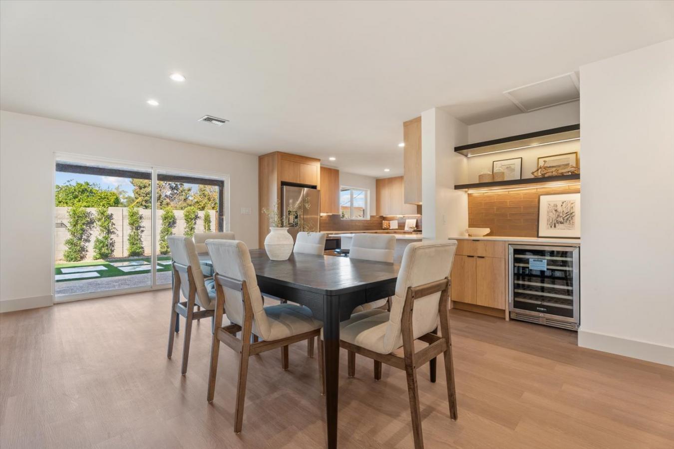 Scottsdale, Arizona, 85251, United States, 4 Bedrooms Bedrooms, ,3 BathroomsBathrooms,Residential,For Sale,2003702