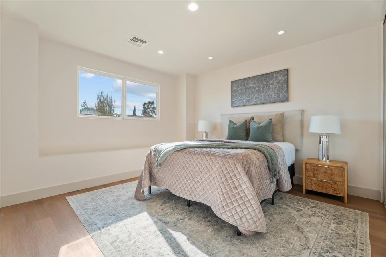 Scottsdale, Arizona, 85251, United States, 4 Bedrooms Bedrooms, ,3 BathroomsBathrooms,Residential,For Sale,2003702