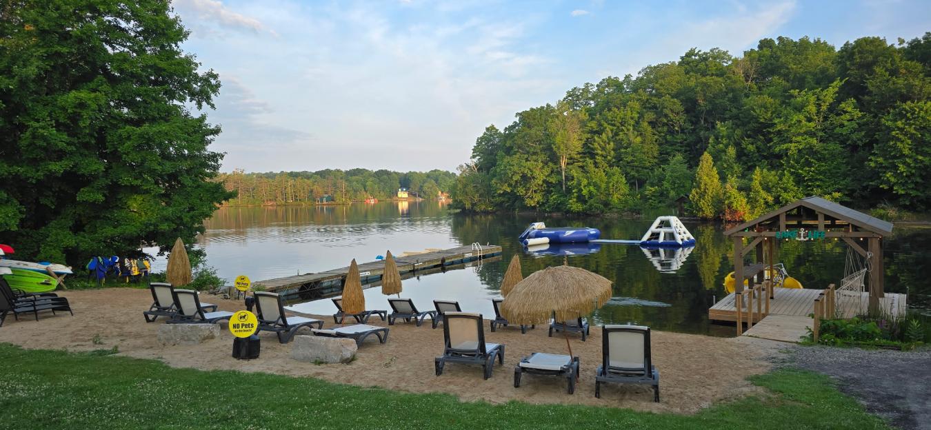 Seeley's Bay, Frontenac, K0H 2N0, Canada, ,Residential,For Sale,2003701