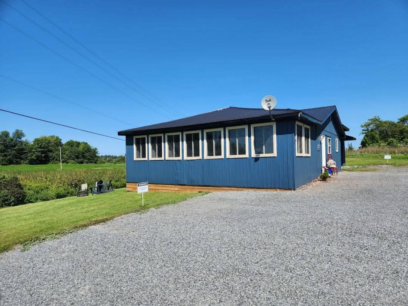 Seeley's Bay, Frontenac, K0H 2N0, Canada, ,Residential,For Sale,2003701