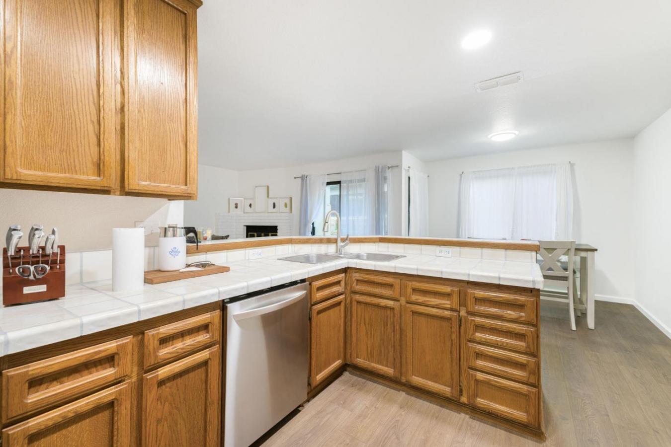 5640 Verner Oak Court #2, Sacramento, Sacramento, 95841, United States, 2 Bedrooms Bedrooms, ,2 BathroomsBathrooms,Residential,For Sale,5640 Verner Oak Court #2,225152264