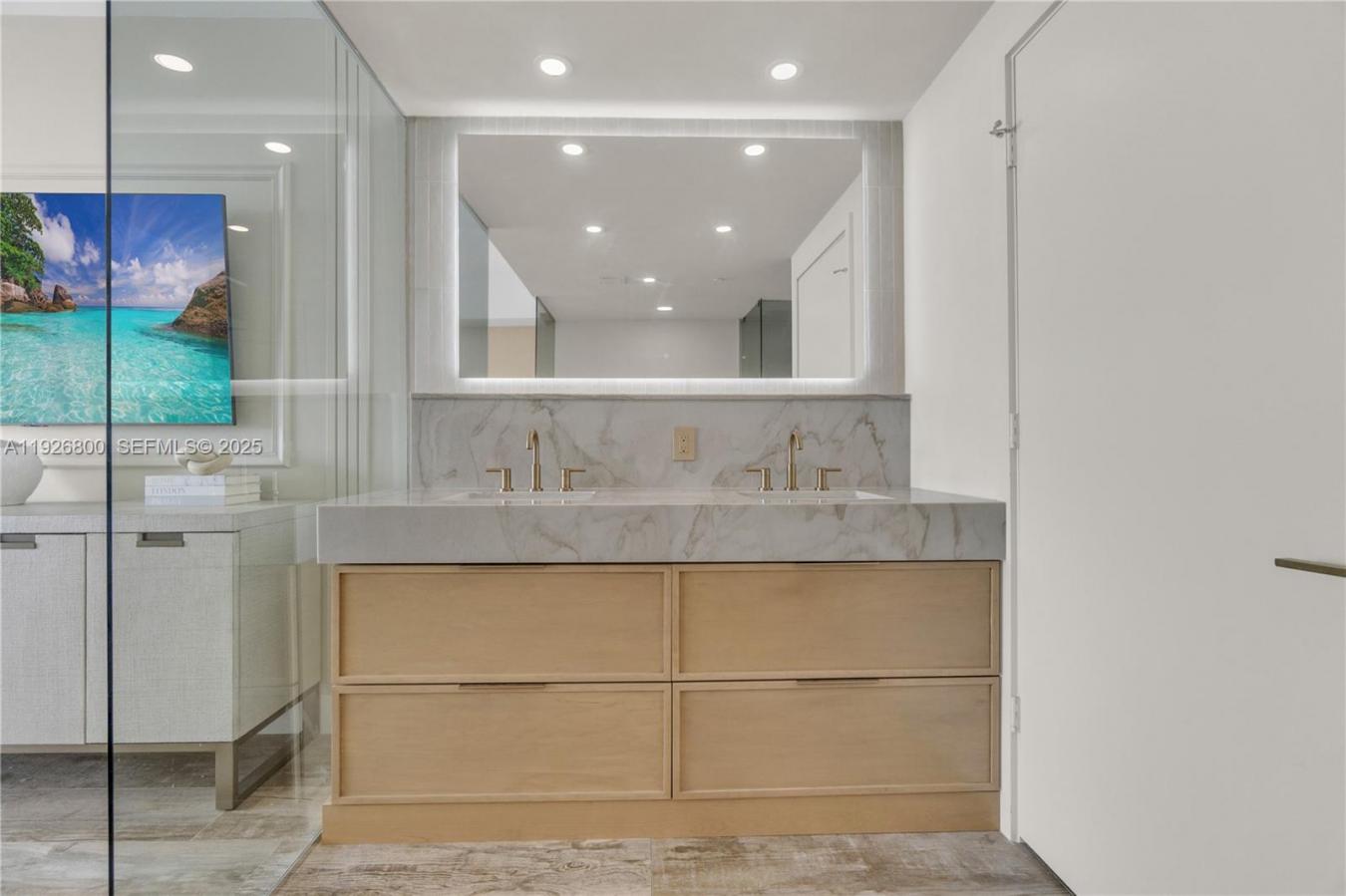 Miami, Miami-Dade County, 33137, United States, 4 Bedrooms Bedrooms, ,4 BathroomsBathrooms,Residential,For Sale,2003693