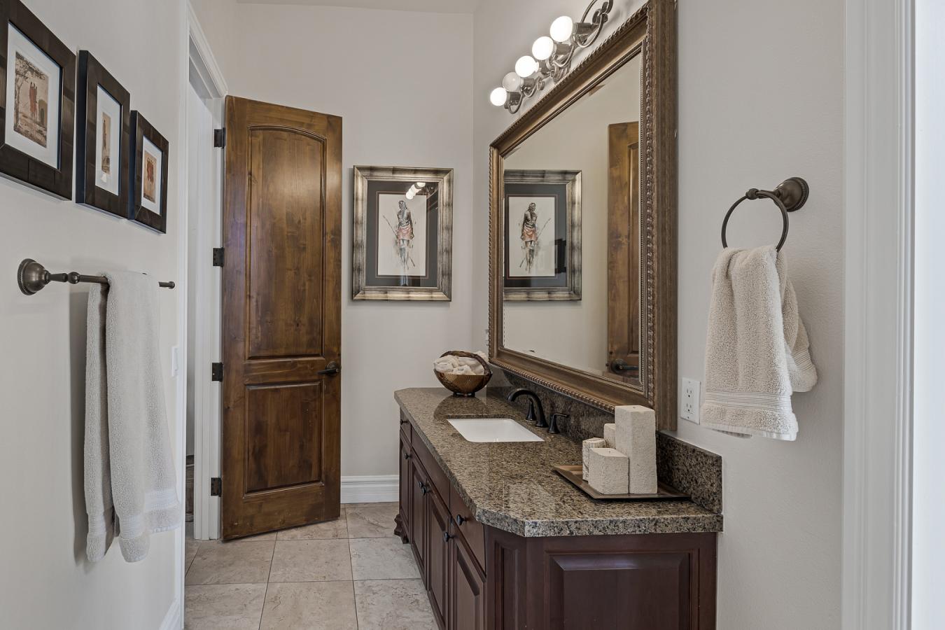 Las Vegas, Nevada, 89117, United States, 4 Bedrooms Bedrooms, ,2 BathroomsBathrooms,Residential,For Sale,2003692