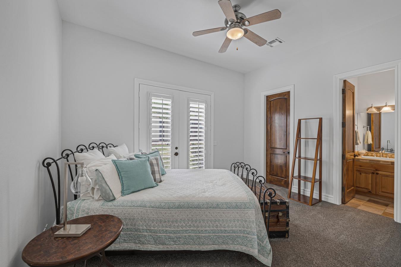 Las Vegas, Nevada, 89117, United States, 4 Bedrooms Bedrooms, ,2 BathroomsBathrooms,Residential,For Sale,2003692