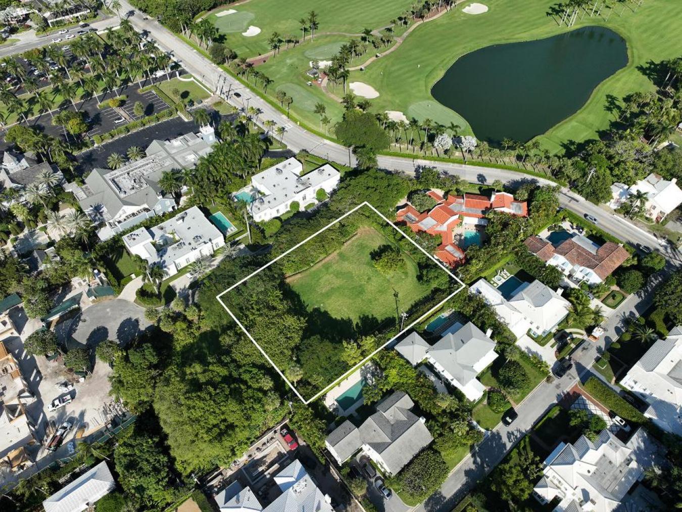 Palm Beach, Florida, 33480, United States, 3 Bedrooms Bedrooms, ,3 BathroomsBathrooms,Residential,For Sale,2003691