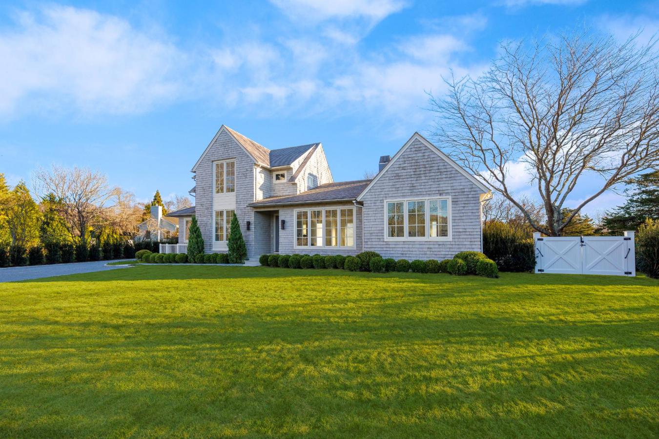 East Hampton, New York, 11937, United States, 5 Bedrooms Bedrooms, ,6 BathroomsBathrooms,Residential,For Sale,2003688