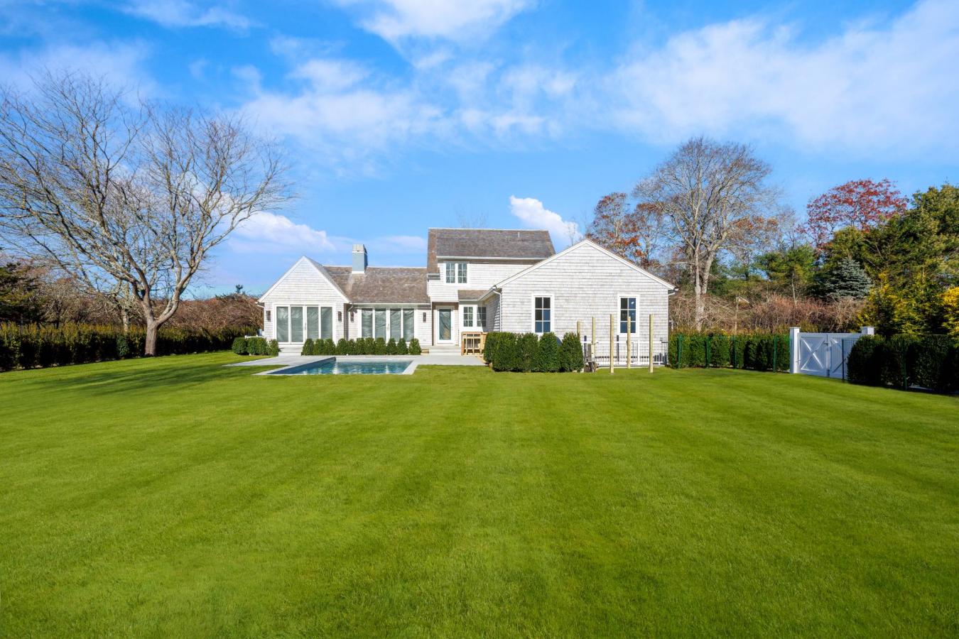 East Hampton, New York, 11937, United States, 5 Bedrooms Bedrooms, ,6 BathroomsBathrooms,Residential,For Sale,2003688