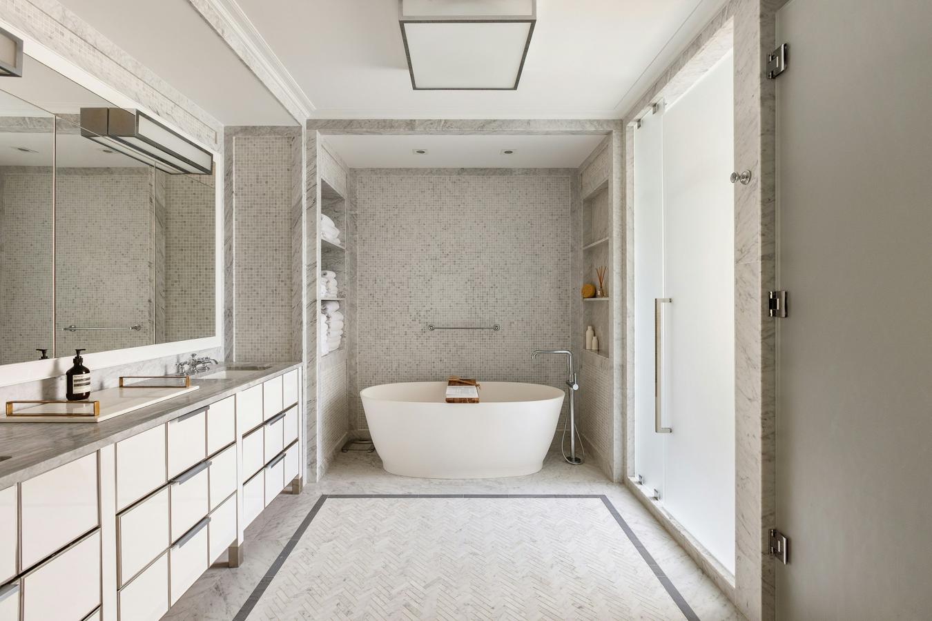 New York, New York, 10023, United States, 4 Bedrooms Bedrooms, ,4 BathroomsBathrooms,Residential,For Sale,2003687