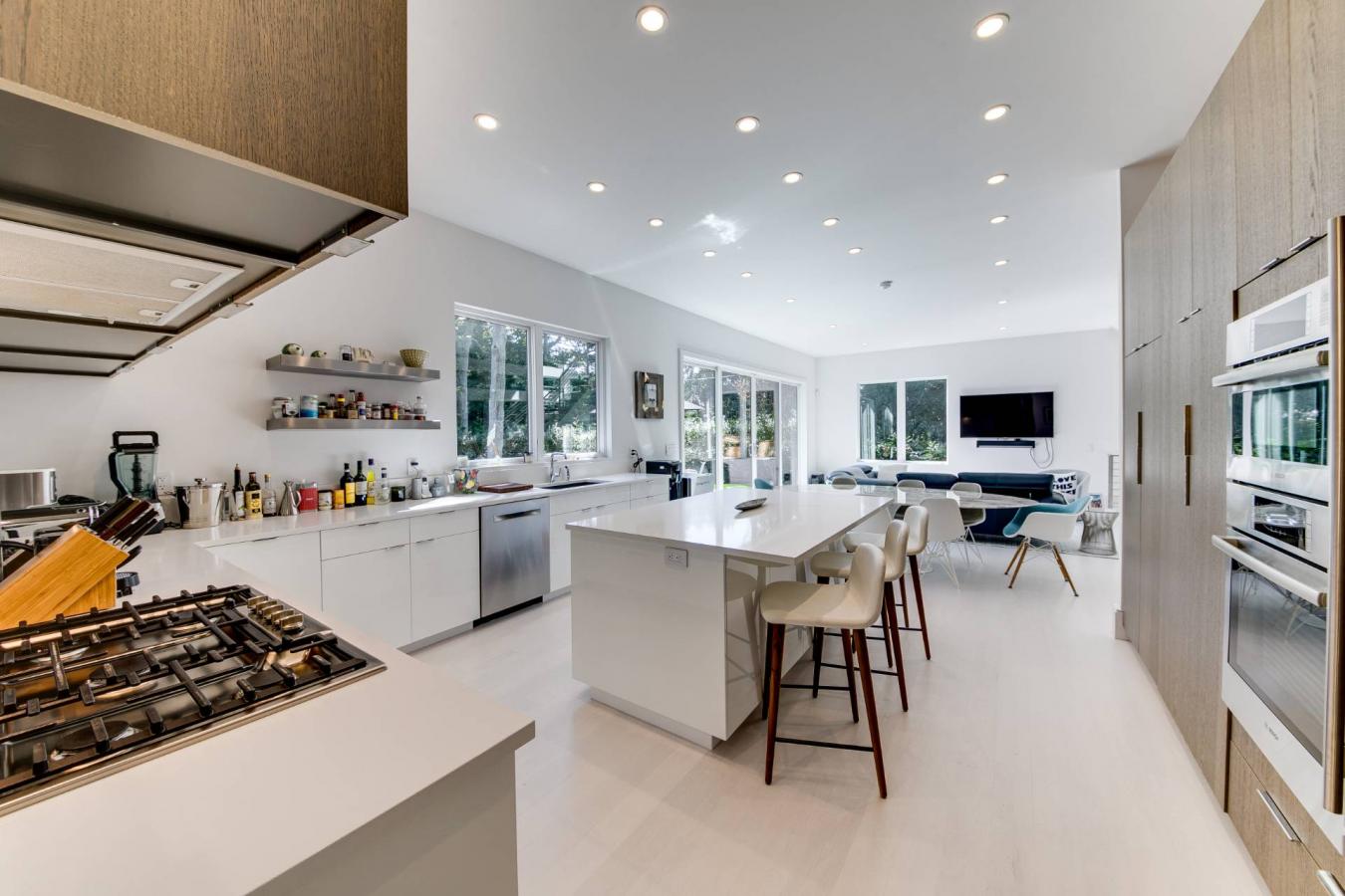 East Hampton, New York, 11937, United States, 4 Bedrooms Bedrooms, ,3 BathroomsBathrooms,Residential,For Sale,2003686