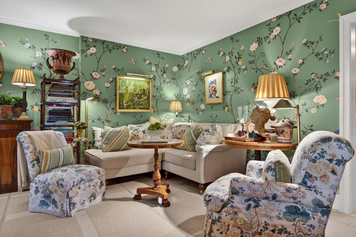 Palm Beach, Florida, 33480, United States, 2 Bedrooms Bedrooms, ,2 BathroomsBathrooms,Residential,For Sale,2003684