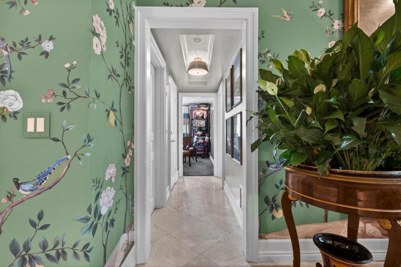 Palm Beach, Florida, 33480, United States, 2 Bedrooms Bedrooms, ,2 BathroomsBathrooms,Residential,For Sale,2003684