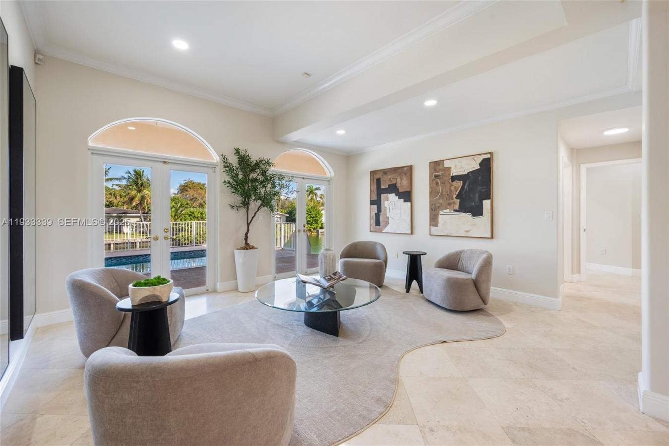 Coral Gables, Florida, 33156, United States, 5 Bedrooms Bedrooms, ,4 BathroomsBathrooms,Residential,For Sale,2003682