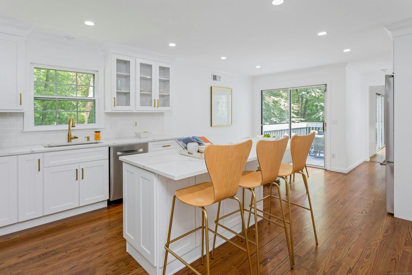 New Canaan, Connecticut, 06840, United States, 5 Bedrooms Bedrooms, ,3 BathroomsBathrooms,Residential,For Sale,2003681