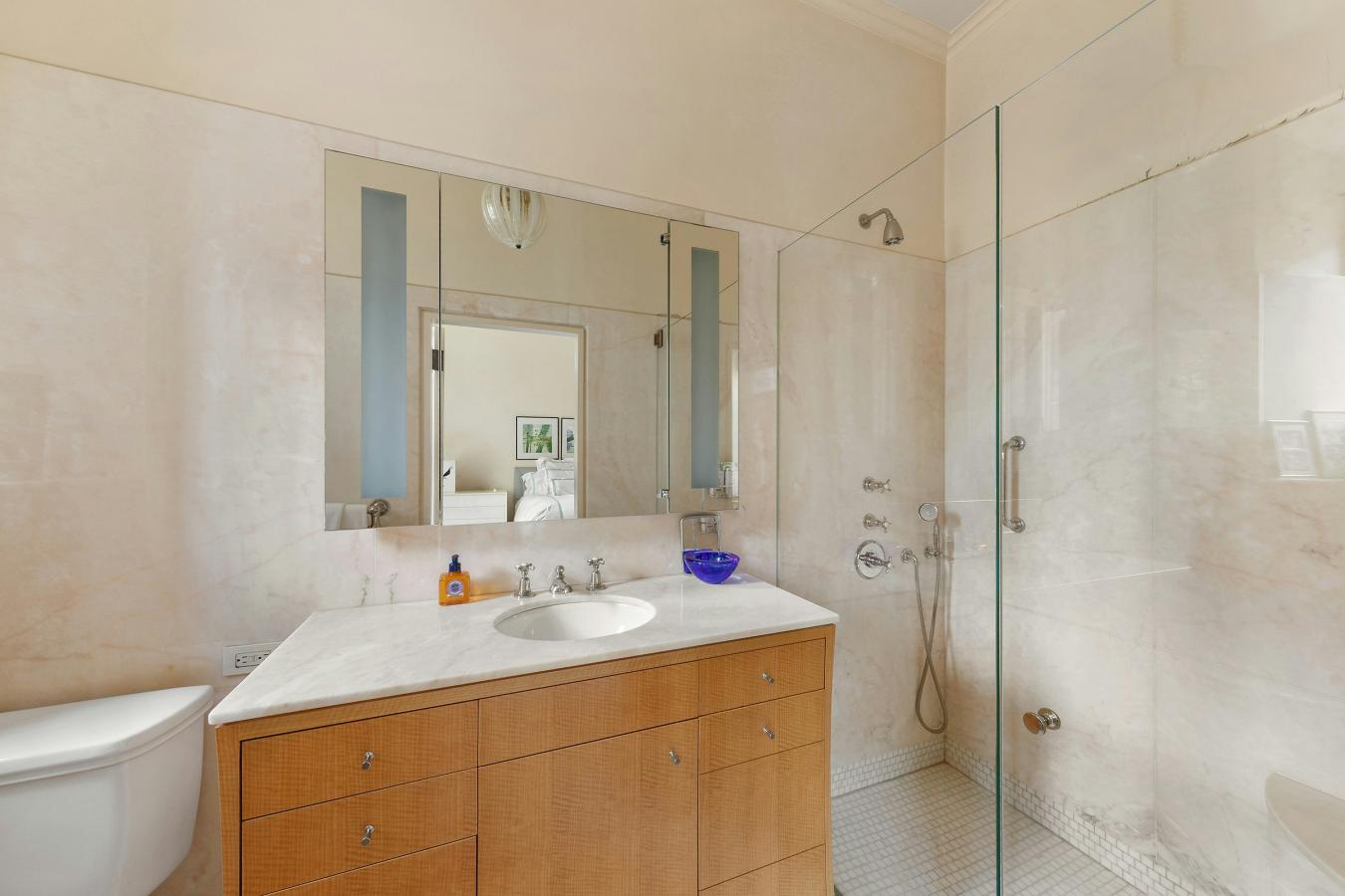 New York, New York, 10022, United States, 3 Bedrooms Bedrooms, ,3 BathroomsBathrooms,Residential,For Sale,2003679