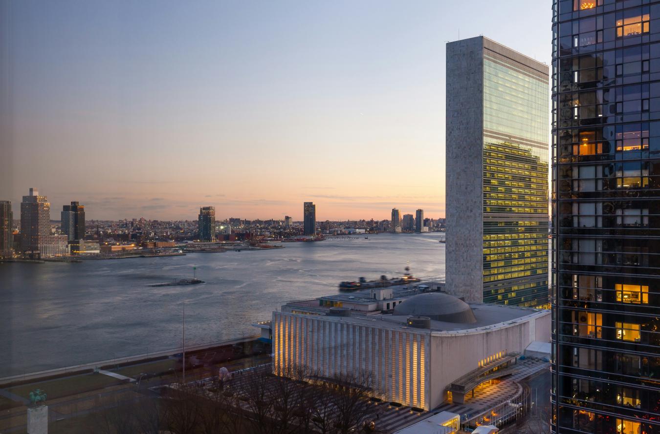 New York, New York, 10017, United States, 3 Bedrooms Bedrooms, ,2 BathroomsBathrooms,Residential,For Sale,2003677