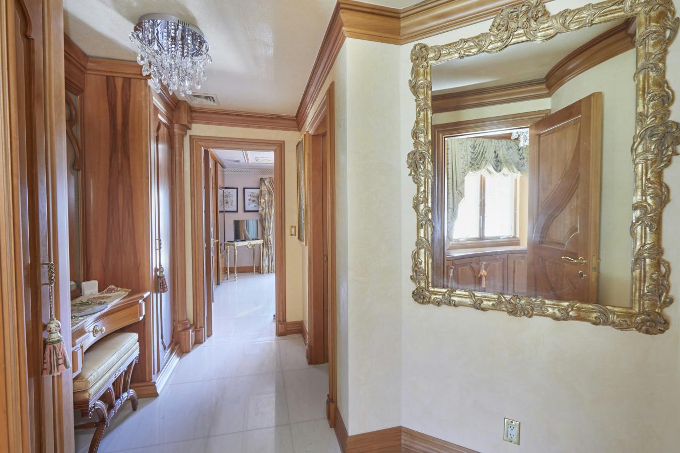 Dyker Heights, New York, 11228, United States, 3 Bedrooms Bedrooms, ,2 BathroomsBathrooms,Residential,For Sale,2003675