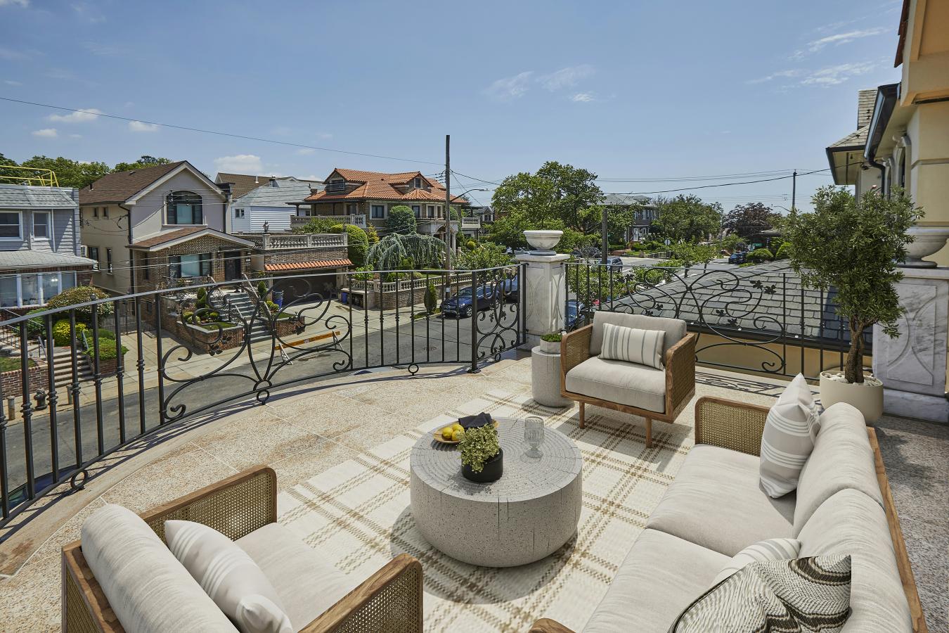 Dyker Heights, New York, 11228, United States, 3 Bedrooms Bedrooms, ,2 BathroomsBathrooms,Residential,For Sale,2003675