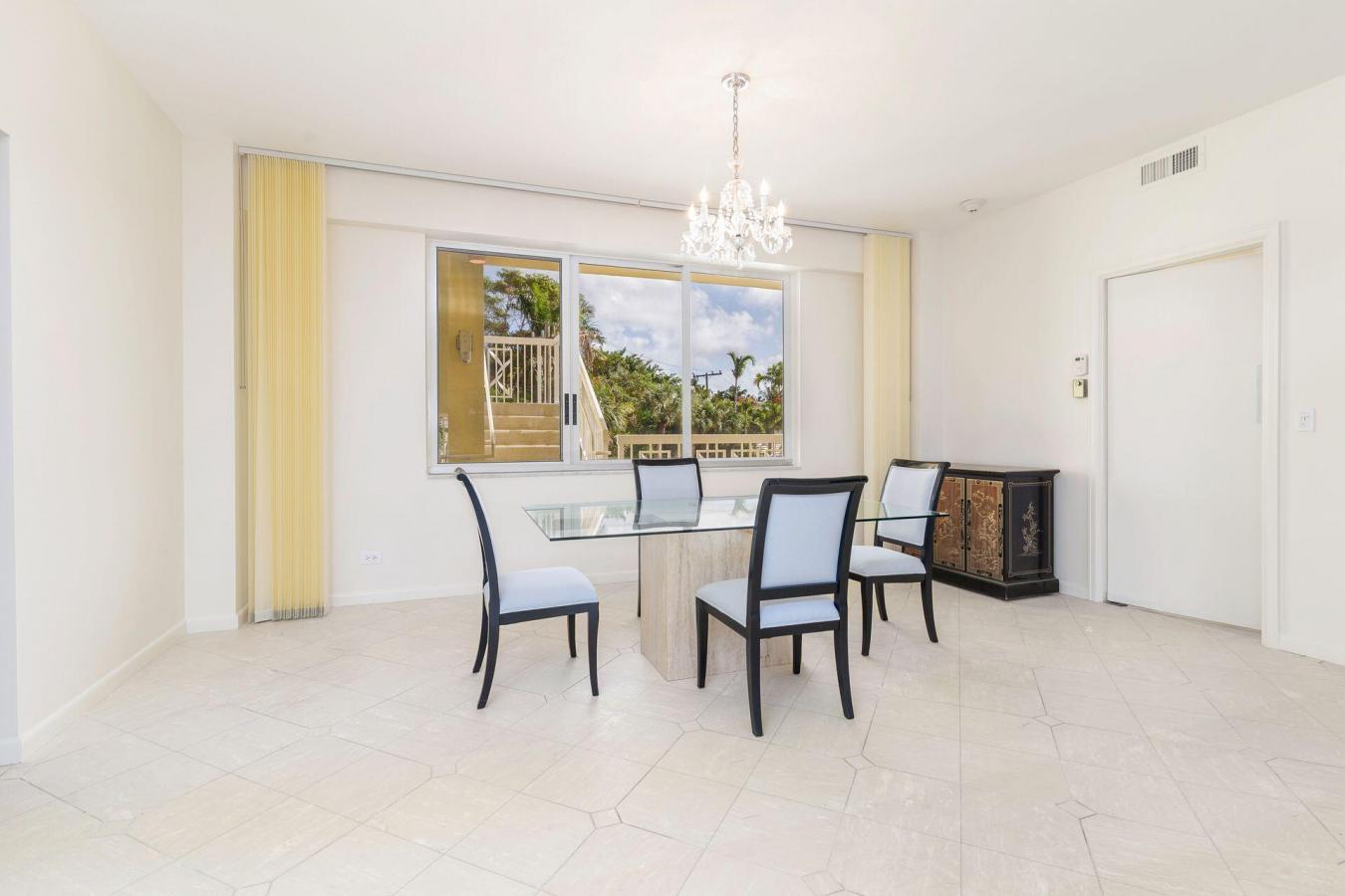 Palm Beach, Florida, 33480, United States, 2 Bedrooms Bedrooms, ,2 BathroomsBathrooms,Residential,For Sale,2003674
