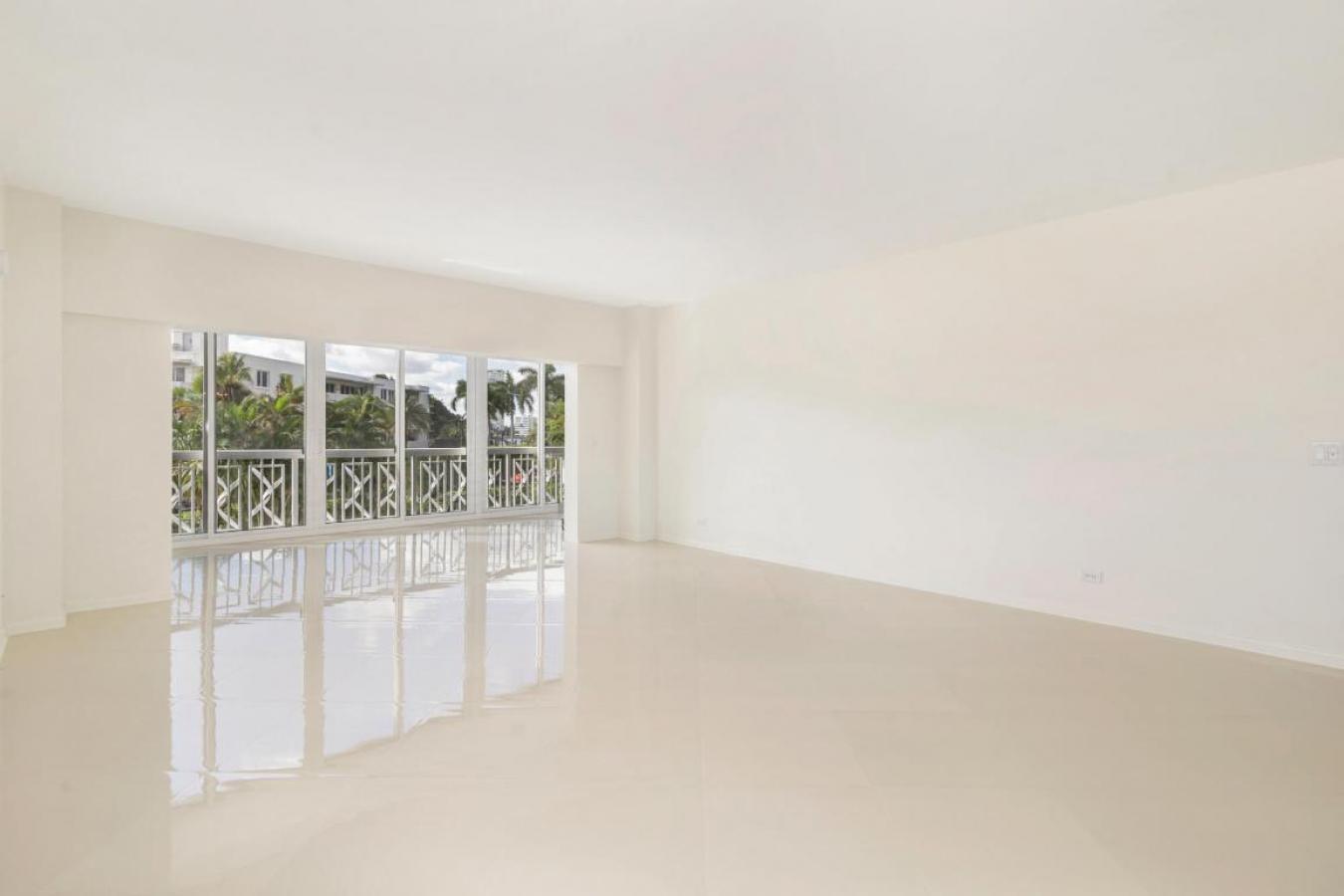 Palm Beach, Florida, 33480, United States, 2 Bedrooms Bedrooms, ,2 BathroomsBathrooms,Residential,For Sale,2003674