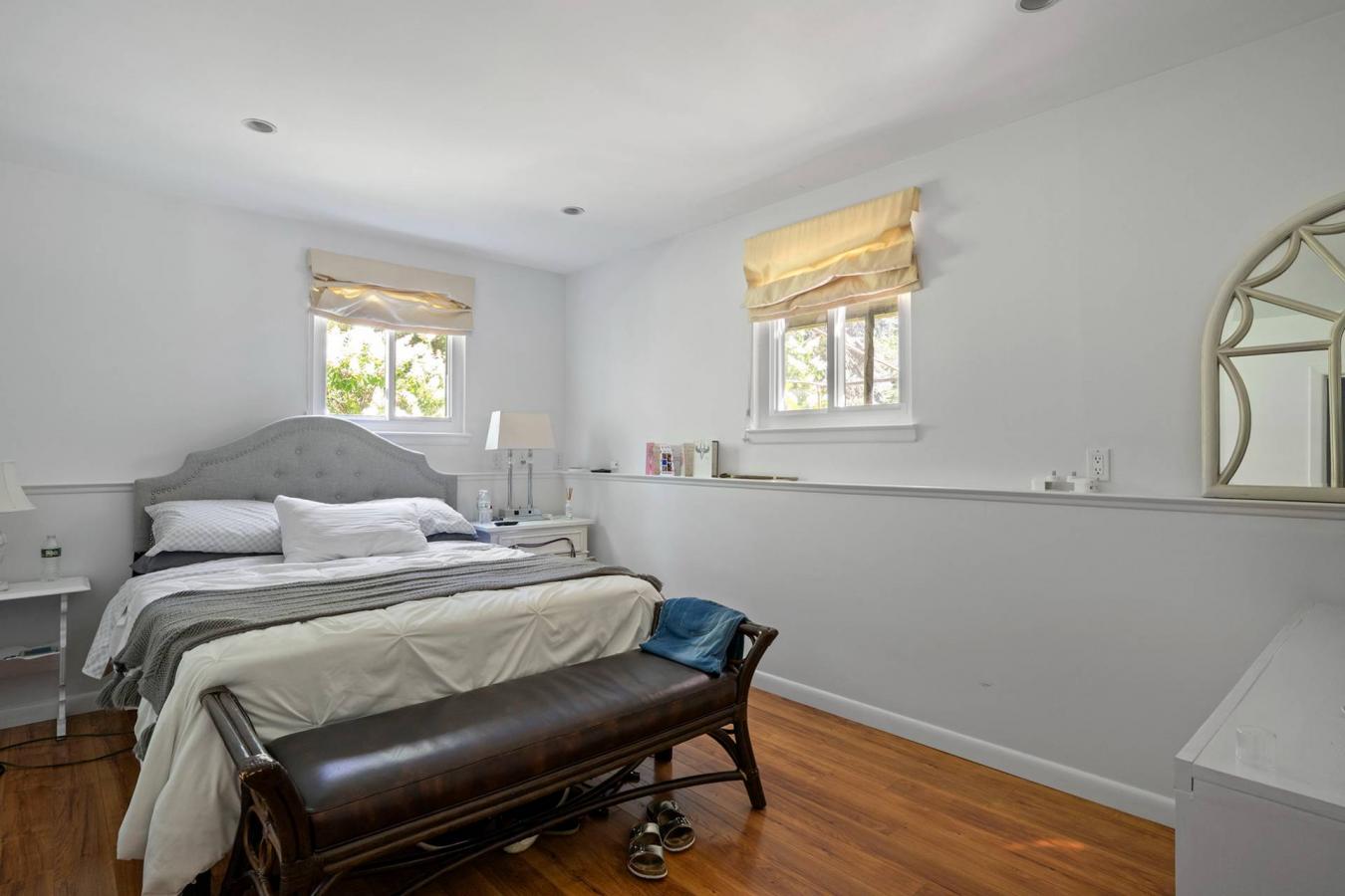 Springs, New York, 11937, United States, 4 Bedrooms Bedrooms, ,2 BathroomsBathrooms,Residential,For Sale,2003673