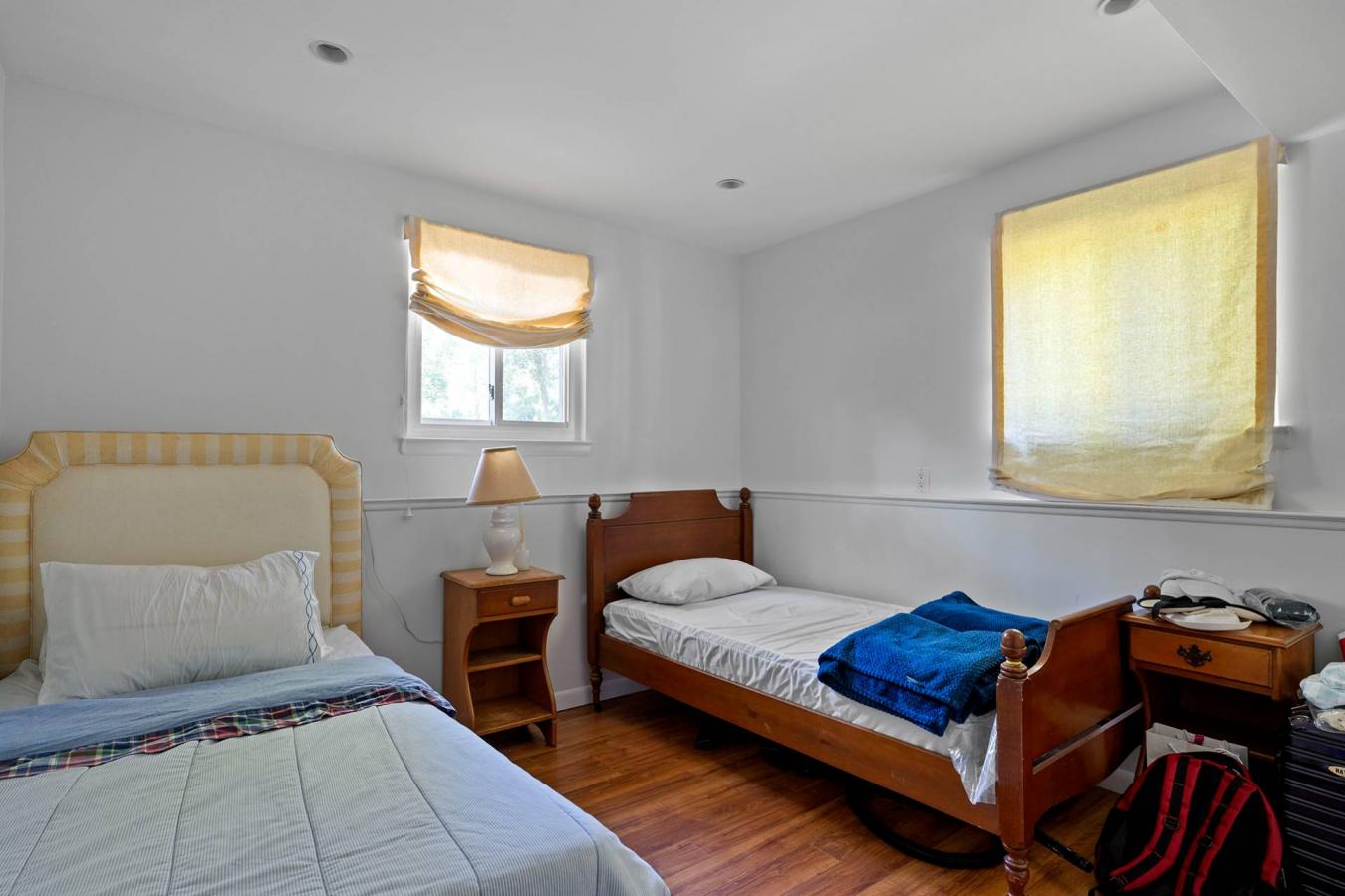 Springs, New York, 11937, United States, 4 Bedrooms Bedrooms, ,2 BathroomsBathrooms,Residential,For Sale,2003673