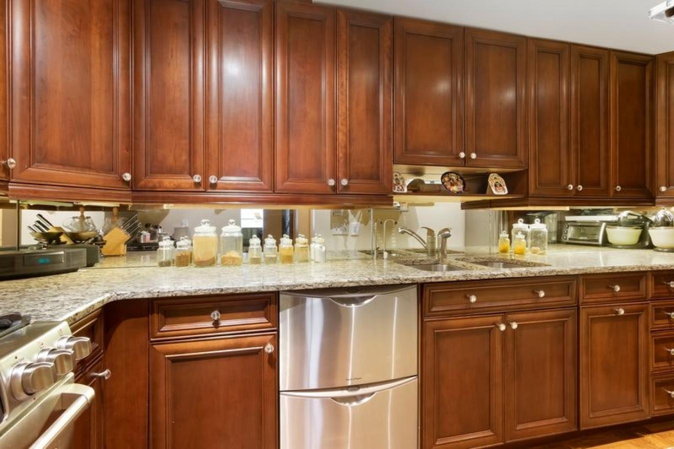 New York, New York, 10022, United States, 2 Bedrooms Bedrooms, ,2 BathroomsBathrooms,Residential,For Sale,2003669