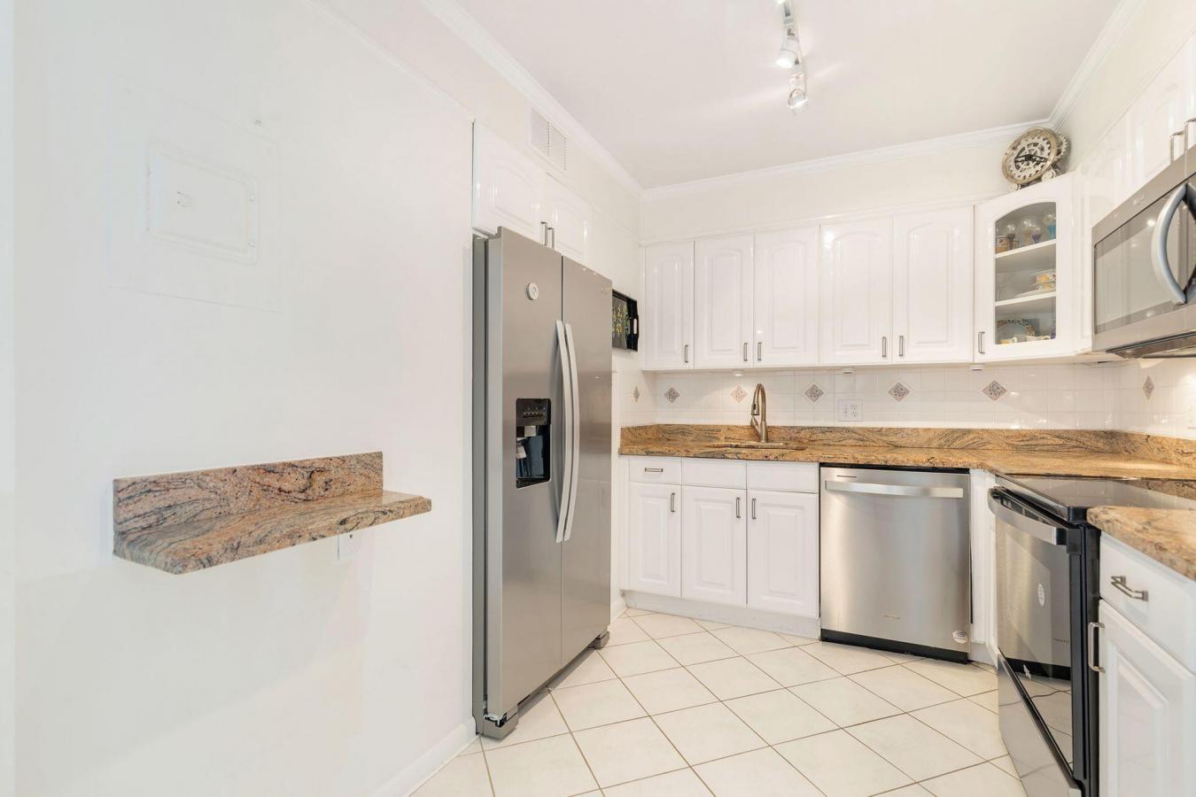 Palm Beach, Florida, 33480, United States, 1 Bedroom Bedrooms, ,1 BathroomBathrooms,Residential,For Sale,2003667