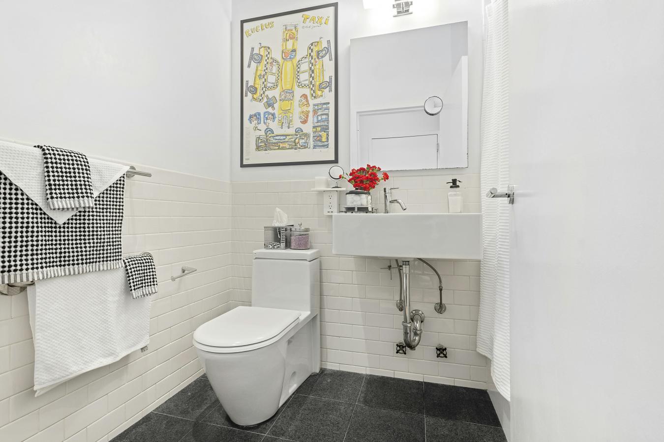 Lower East Side, New York, 10002, United States, 1 Bedroom Bedrooms, ,1 BathroomBathrooms,Residential,For Sale,2003664