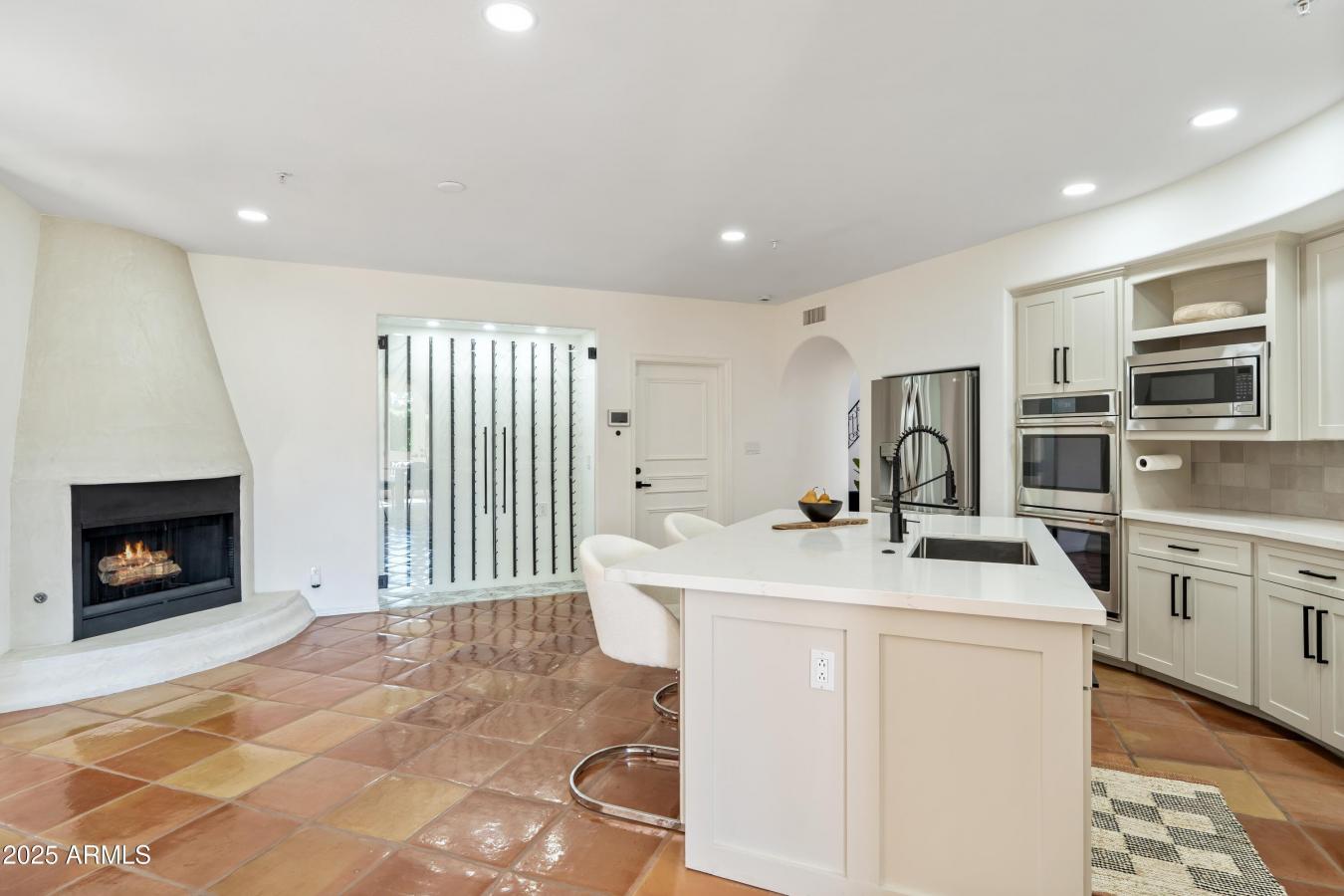 Scottsdale, Maricopa, 85258, United States, 3 Bedrooms Bedrooms, ,4 BathroomsBathrooms,Residential,For Sale,2003662