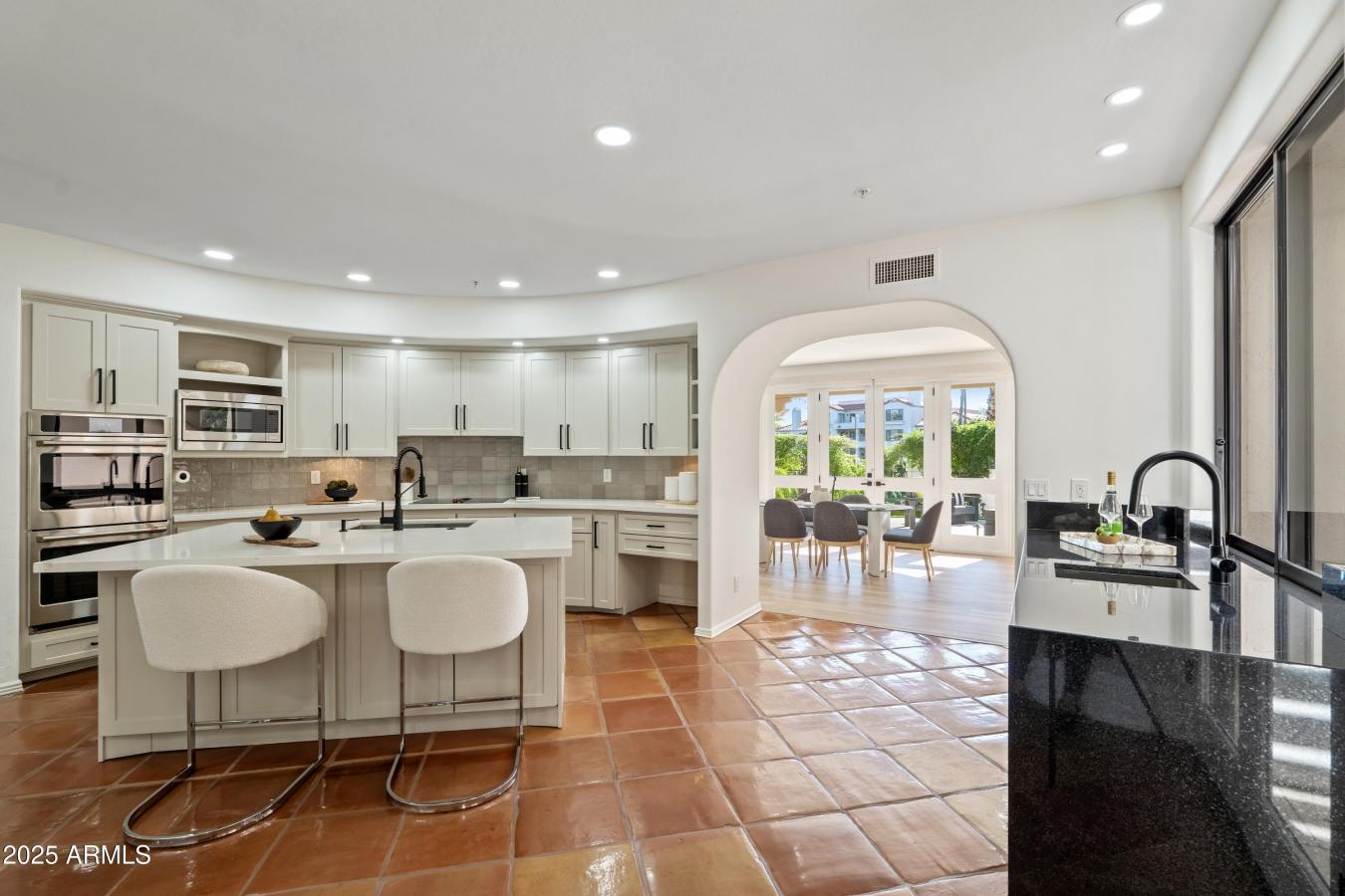 Scottsdale, Maricopa, 85258, United States, 3 Bedrooms Bedrooms, ,4 BathroomsBathrooms,Residential,For Sale,2003662