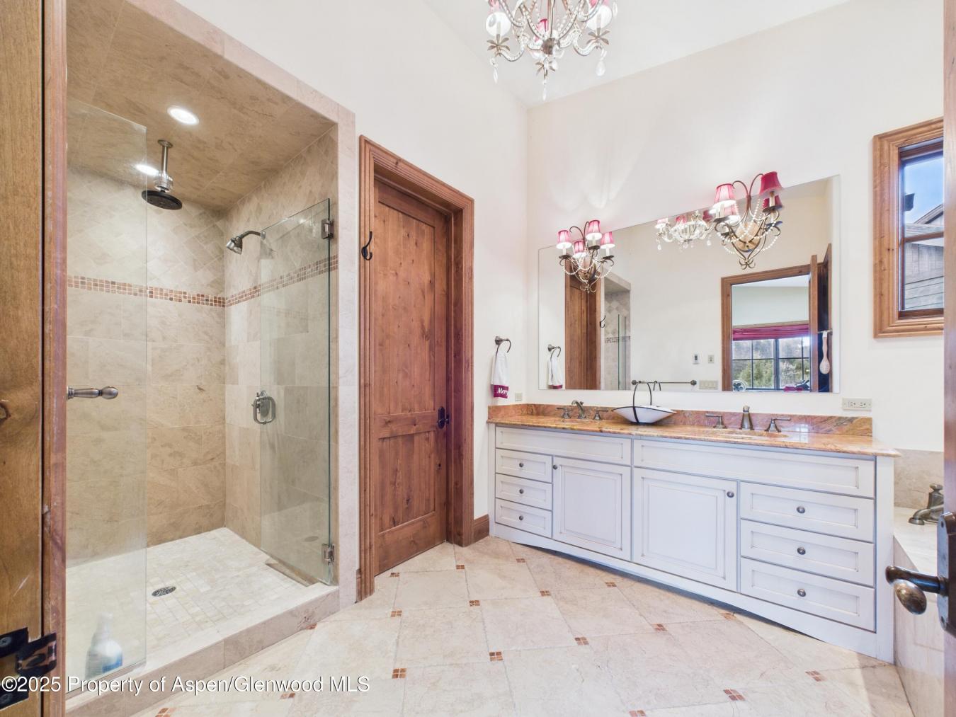 Glenwood Springs, Garfield, 81601, United States, 4 Bedrooms Bedrooms, ,3 BathroomsBathrooms,Residential,For Sale,2003659