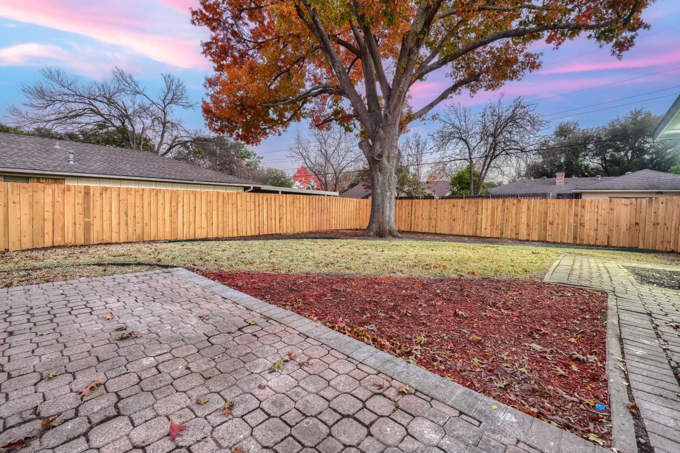 Dallas, Dallas, 75248, United States, 4 Bedrooms Bedrooms, ,3 BathroomsBathrooms,Residential,For Sale,2003657