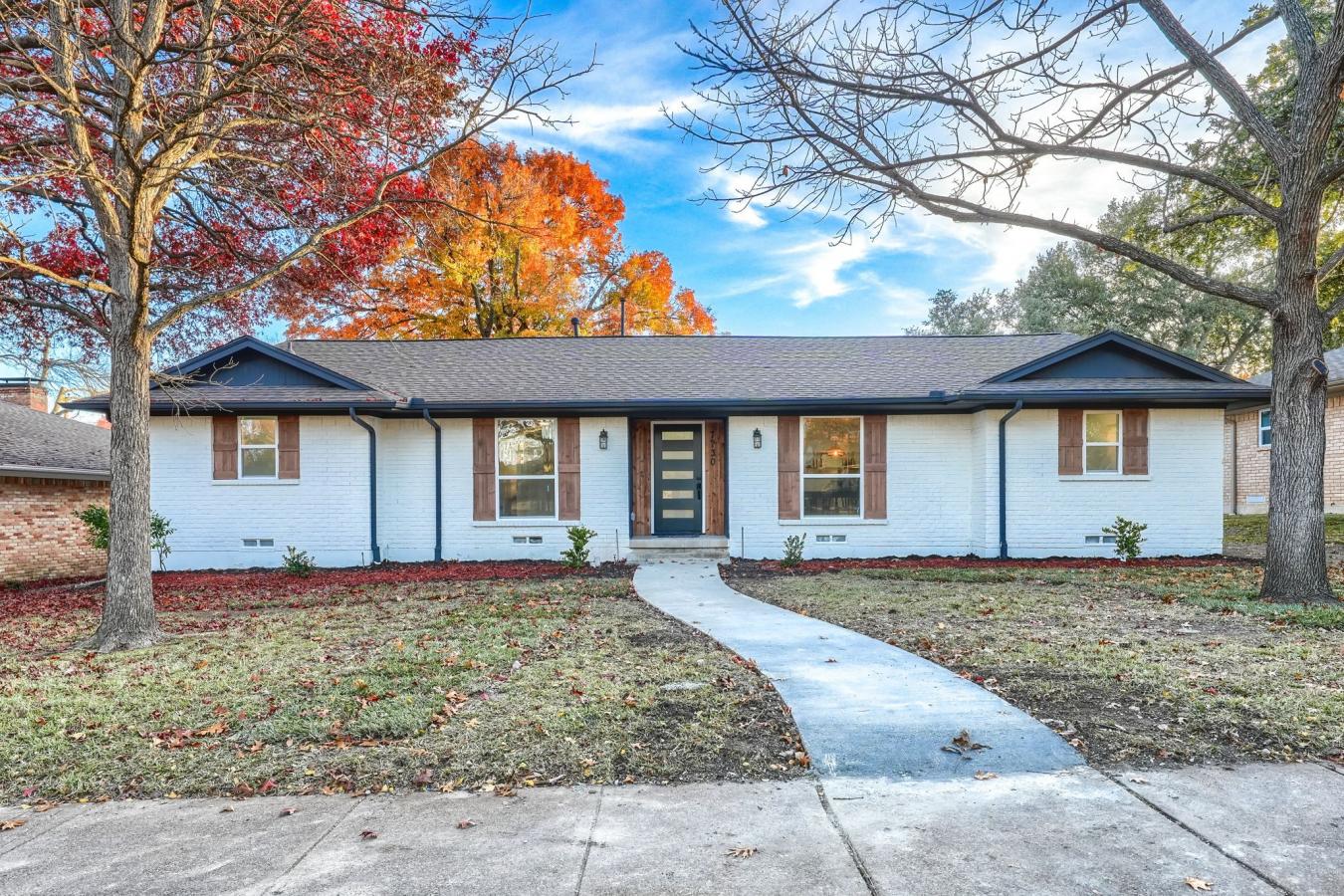 Dallas, Dallas, 75248, United States, 4 Bedrooms Bedrooms, ,3 BathroomsBathrooms,Residential,For Sale,2003657